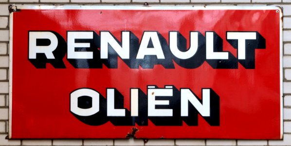 Renault Oliën, Enamel advert sign at the den hartog ford museum pic-046