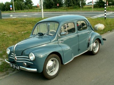 Renault 4 CV
