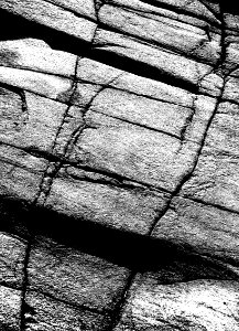 Red granite cliffs in Govik bw