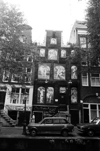 Reclame van sex-exploitanten op Amsterdamse Walletjes, Bestanddeelnr 929-9353