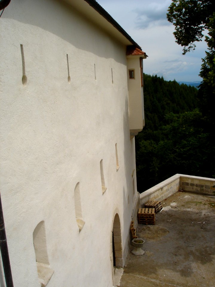 Restoration of Pišece Castle in 2007 105