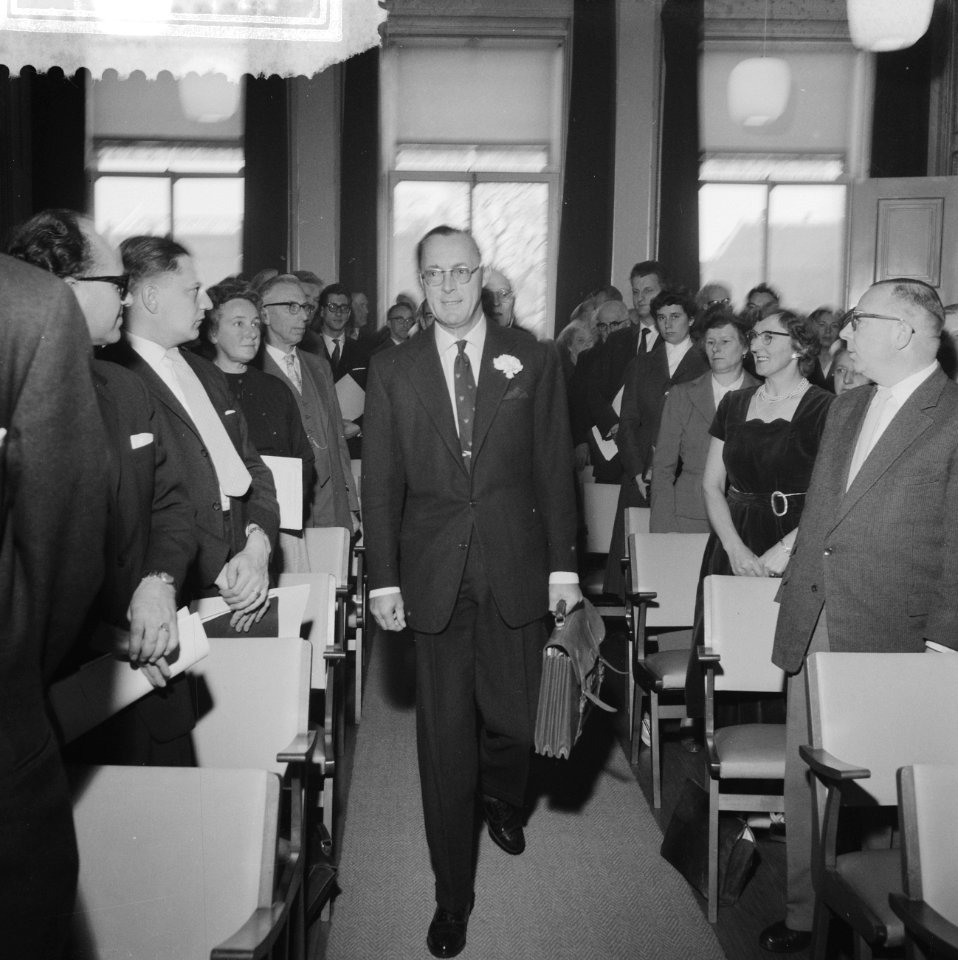 Prins Bernhard presideert de jaarvergadering van de Stichting Nederlandse Organi, Bestanddeelnr 911-1145