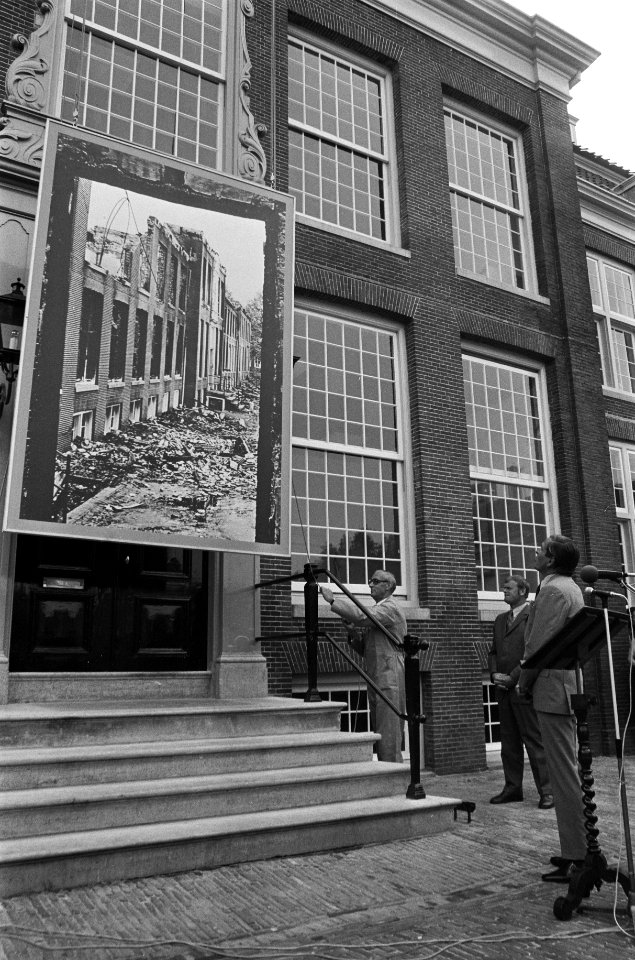 Prins Claus opent gebouw Rijksdienst voor de Monumentenzorg te Zeist, Bestanddeelnr 926-6438