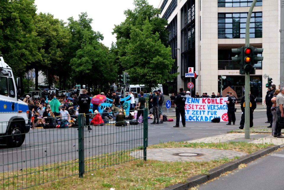 Protest at Willy-Brandt-Haus Berlin 2020-07-01 142