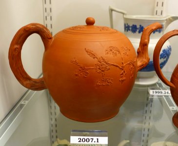Punch pot, attributed to Thomas Barker, Staffordshire, England, c. 1765, unglazed red stoneware, HD 2007.1 - Flynt Center of Early New England Life - Deerfield, Massachusetts - DSC04687