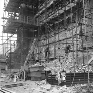 Restauratie Laurenskerk te Rotterdam, werkzaamheden aan het zuidelijk gedeelte, Bestanddeelnr 917-8682