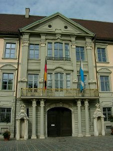 Residenzplatz 1 Eichstätt -beflaggt