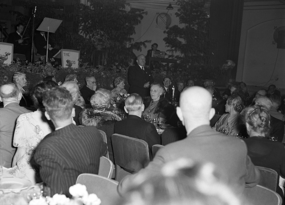 Reportage 50 jaar cursus nhm, Bestanddeelnr 253-6490