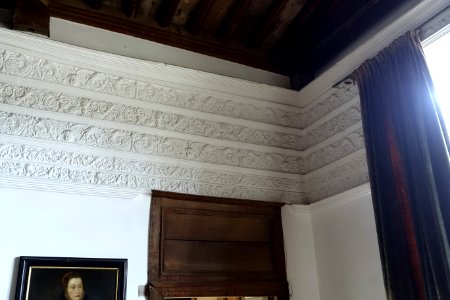 Renaissance frieze - Great Chamber, Haddon Hall - Bakewell, Derbyshire, England - DSC02674