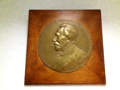 Rillieux-la-Pape - Musée Testut-Latarjet, médaille représentant le professeur Adrien Pic, médecin des hôpitaux de Lyon