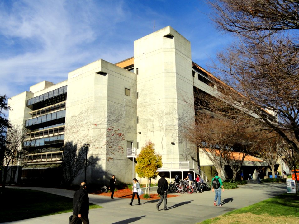Robert D. Clark Hall (San José State University) - DSC03919