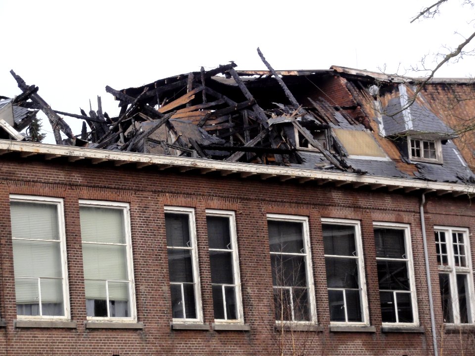RK.Kweekschool Groesbeekseweg 152 Nijmegen na brand 1-1-2014 (06)
