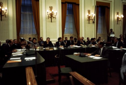 Regeringsverklaring kabinet Lubbers overzicht regeringstafel, Bestanddeelnr 253-8780