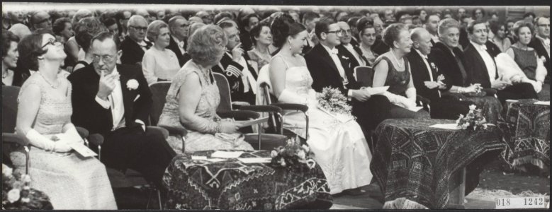 Reeks 018-1242, 018-1244 de Koninklijke Familie bezoekt een concert in het Conce, Bestanddeelnr 018-1242