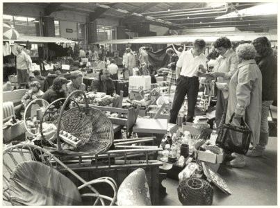 Rommelmarkt in de CNB hallen in Lisse