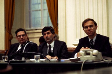 Regeringsverklaring kabinet Lubbers achter regeringstafel v.l.n.r. minister van, Bestanddeelnr 253-8783