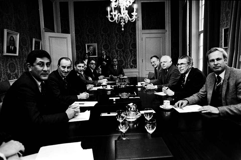 Regering spreekt met NOC en NSF i.v.m. mogelijke boycot Olympische Spelen in Mos, Bestanddeelnr 930-6396