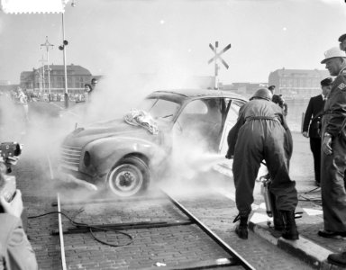 Reddingsdemonstratie in Scheveningen, Bestanddeelnr 910-6687