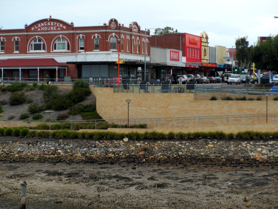 Reibey-Street-Ulverstone-20160307-016