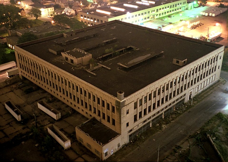 Roosevelt warehouse building from above at night 2000