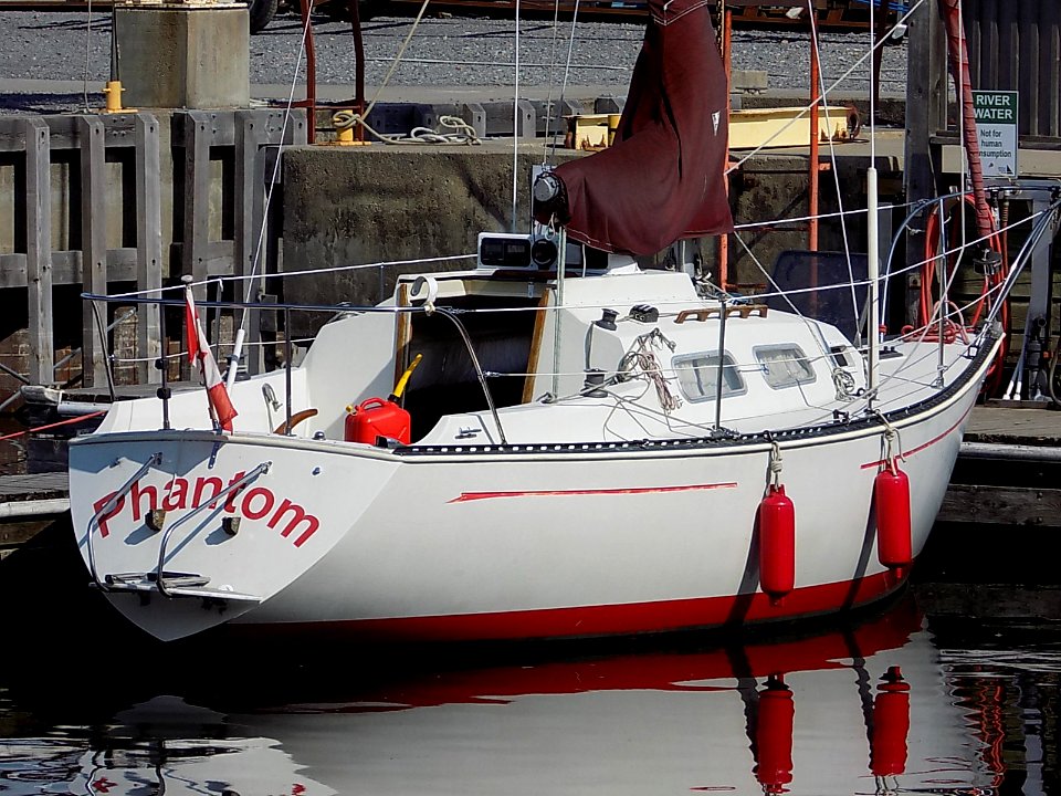 Mirage 27 (Perry) sailboat Phantom 4097