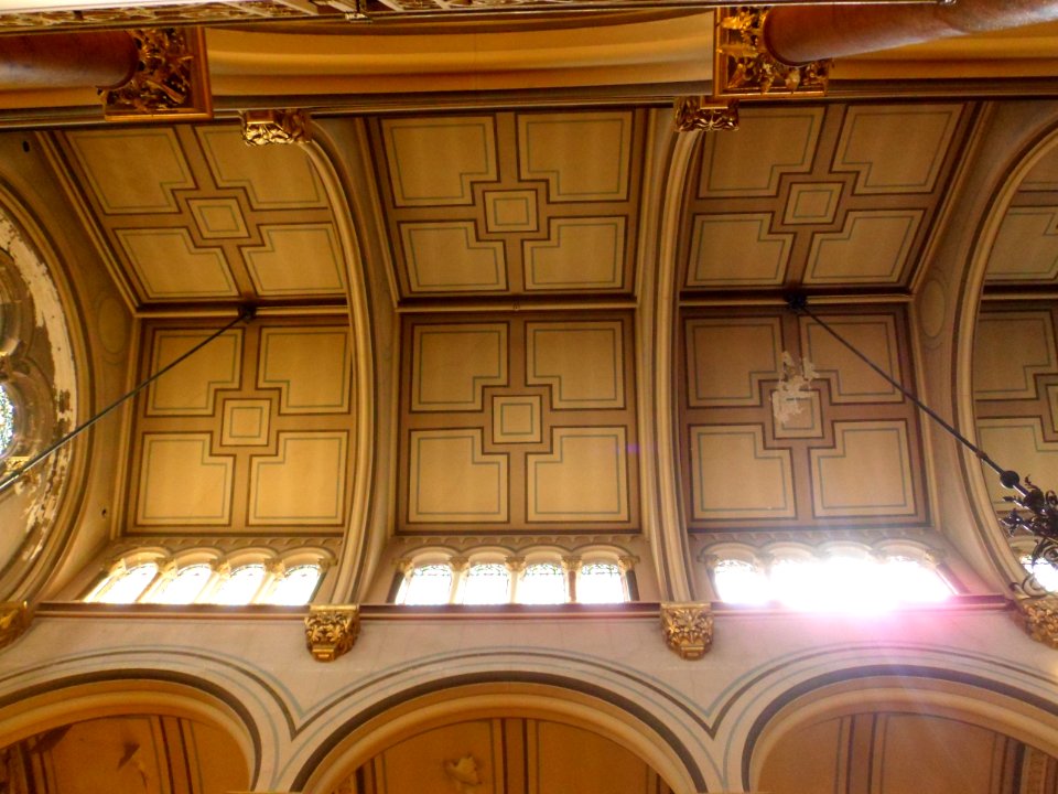 Middle Street Synagogue, Brighton (May 2013) - Vaulted Ceiling (1)