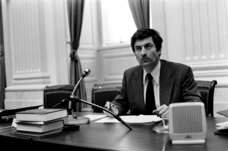 Minister Ruud Lubbers van Economische Zaken, Bestanddeelnr 927-9153