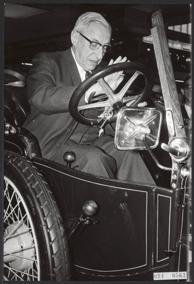 Minister-presidenten, bezoeken, tentoonstellingen, Quay, Jan de, Bestanddeelnr 094-0561