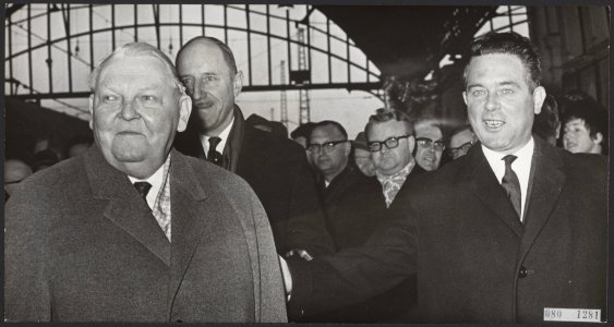 Minister-presidenten, stations, Erhard L, Marijnen, Victor, Schroder G, Bestanddeelnr 080-1281