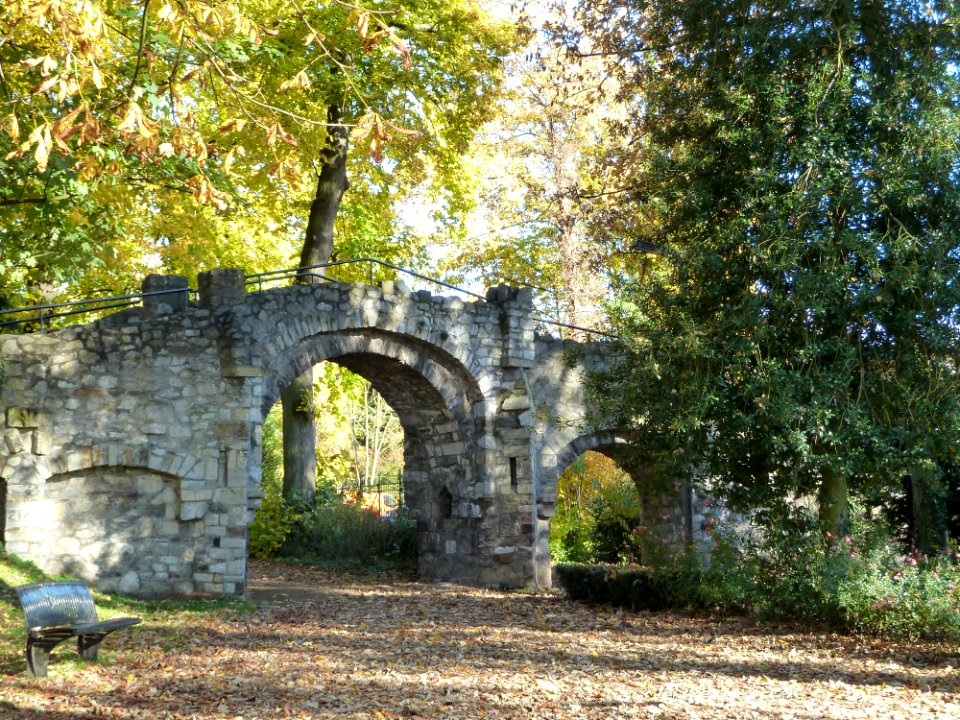 Meerssen-Bruggetje in park
