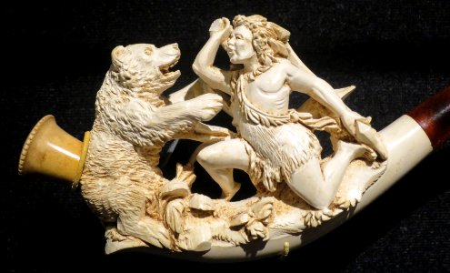 Meerschaum pipe owned by Kalākaua