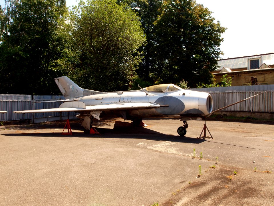 MiG 19S Farmer C, Czech air force 0414 serie 150414 pic1