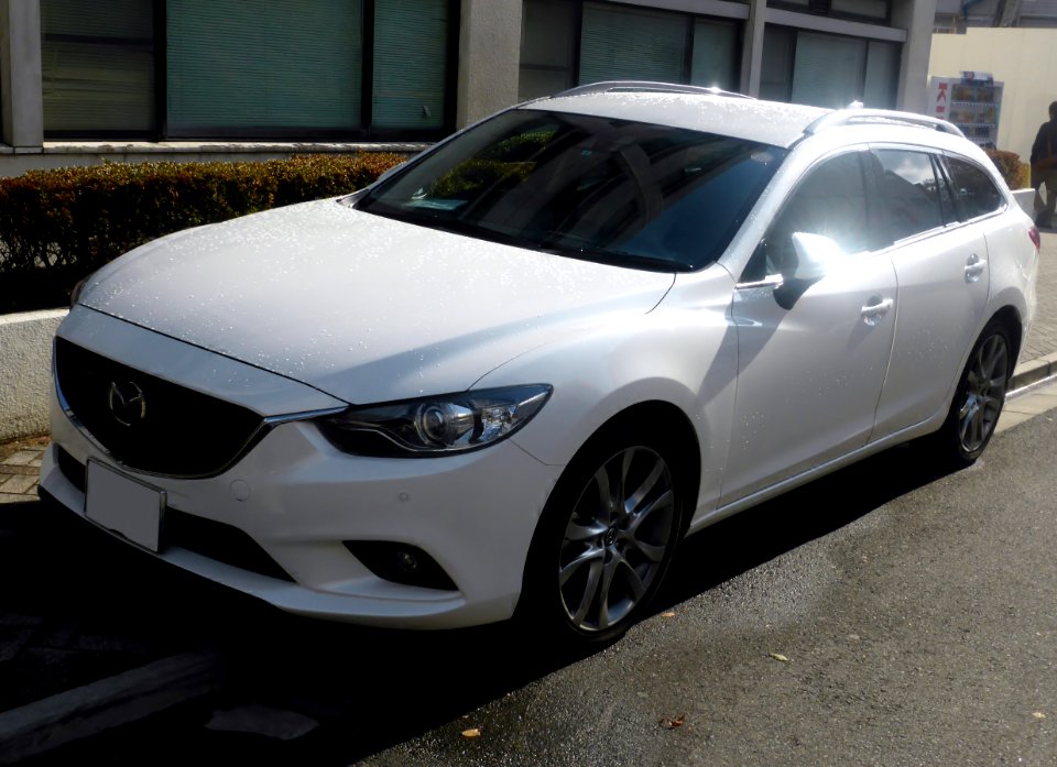 Mazda ATENZA WAGON (GJ) front