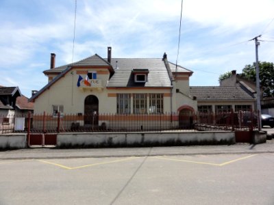 Mignéville (M-et-M) mairie - école