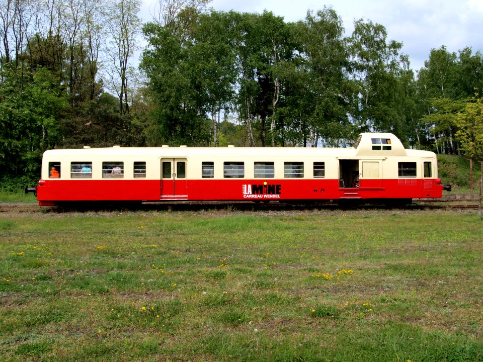 Mine museum diesel locomotive autorail Picasso X4042 at Petite-Rosselle pic-007