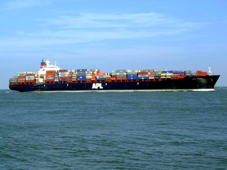Mol Vision p06 approaching Port of Rotterdam, Holland 19-Apr-2007