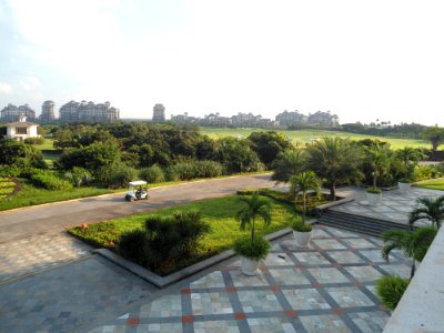 Mission Hills Haikou - course in front of clubhouse - 03