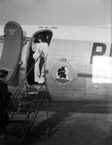 Missievliegtuig KLM vertrek Schiphol, Bestanddeelnr 904-7831