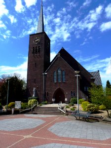 Milsbeek, kerk, voorzijde
