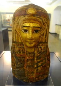 Mummy mask, Egypt. perhaps Hawara, stuccoed, painted, and gilt linen cartonnage, 1st century BC, A 1309 - Martin von Wagner Museum - Würzburg, Germany - DSC05362