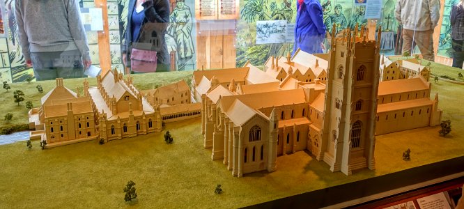 Model - Fountains Abbey - North Yorkshire, England - DSC00561