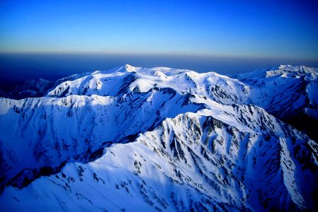 Mount Kurobegoro from Mount Yari 1995-05-05