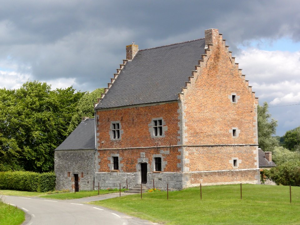 Moustier-en-Fagne (Nord, Fr) maison dite espagnole