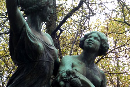 Monument au Général Thys---