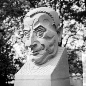 Monument Herman Heijermans weer op het Leidse Bosje, beeldhouwer Hildo Krop verr, Bestanddeelnr 916-4960