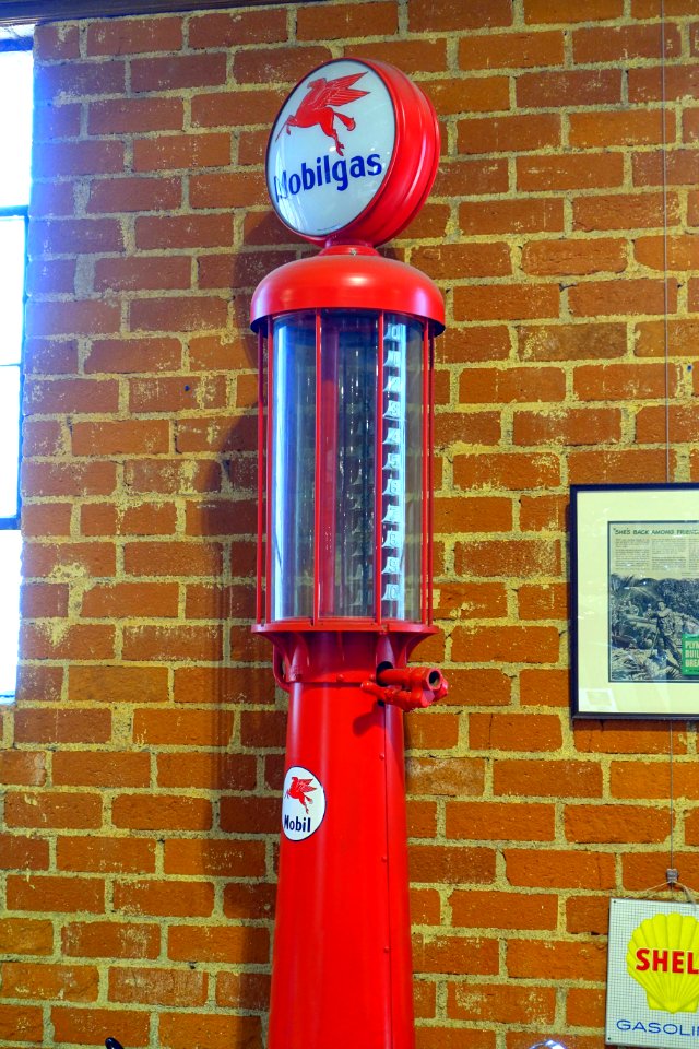 Mobilgas gas pump - Automobile Driving Museum - El Segundo, CA - DSC02188