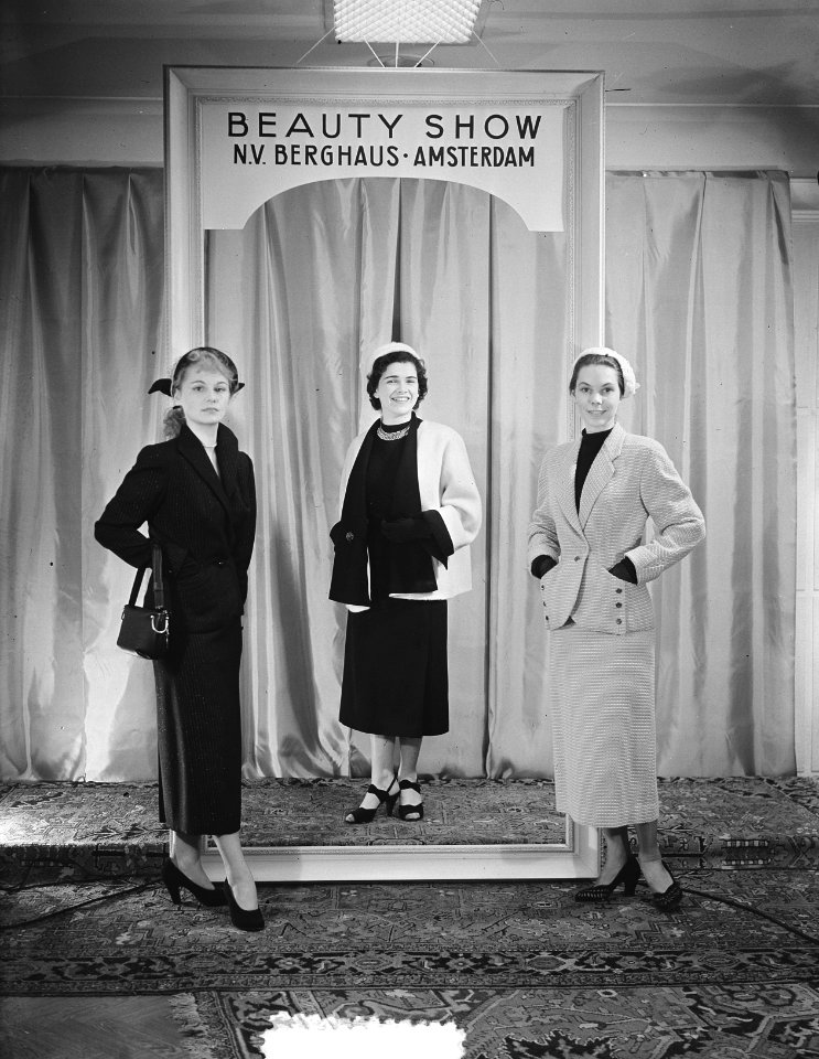 Modeshow N. V. Berghuis Amsterdam, Bestanddeelnr 905-5803