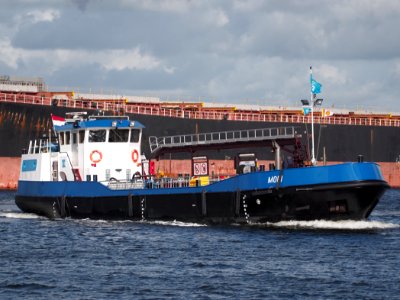 Mobi, ENI 02335422 at the Mercuriushaven, Port of Amsterdam, pic4