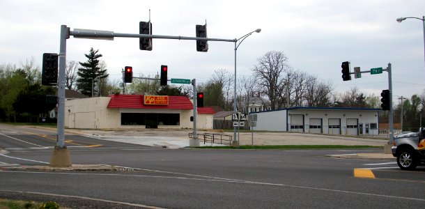 MO 5 turns onto MO 64 (Jefferson Ave) in Lebanon