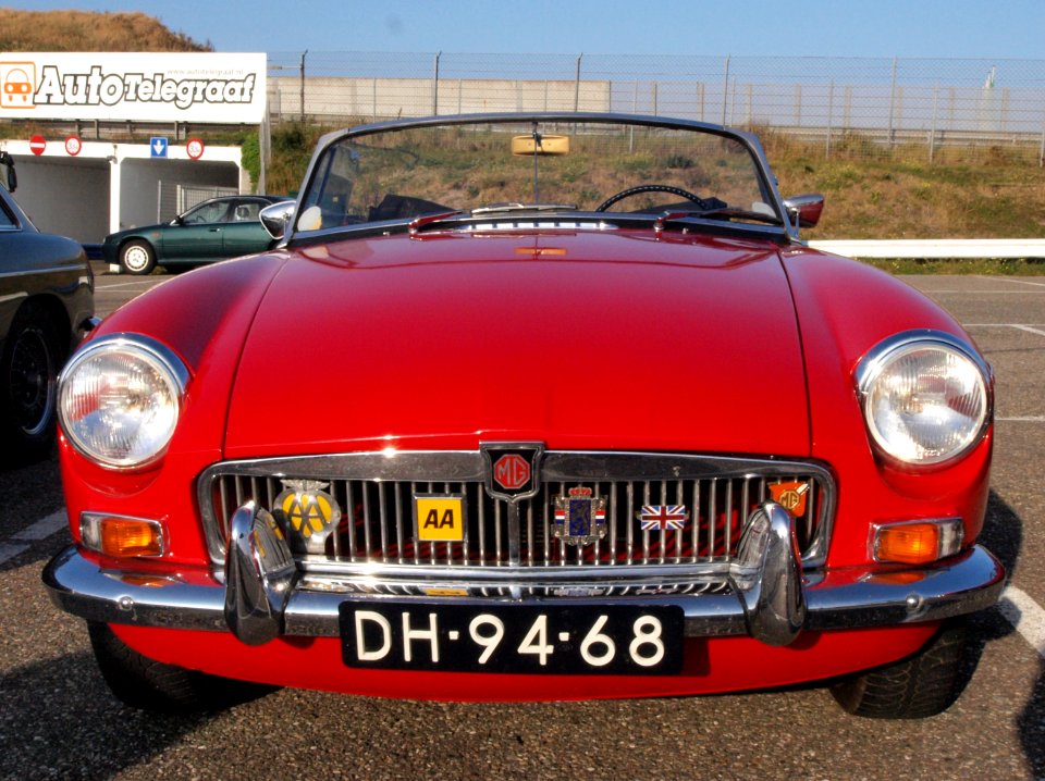 MG B dutch licence registration DH-94-68 pic1